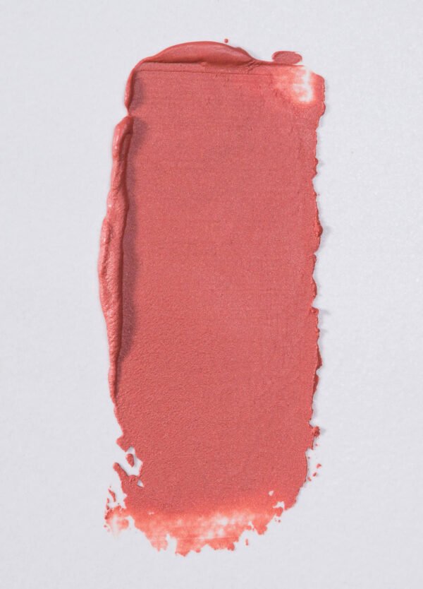 Colorful moisturizing cream